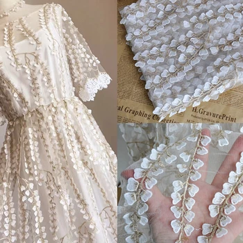 1yard preço de Nova folha de tecido de renda, fio de ouro, de leite de seda, tridimensional bordado de vestuário, vestido de noiva tecido