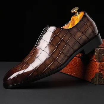 Homens Sapatos de Jacaré Padrão Couro Formal Sapatos da Moda Noivo Sapato do Casamento Luxo Homens de Estilo italiano Oxfords Tamanho Grande 48