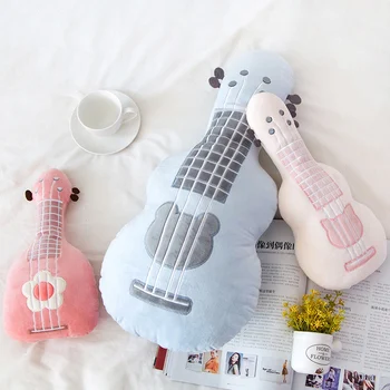 Nova Simulação 3D Guitarra de Brinquedo de Pelúcia Macio Travesseiro de Moda Bonito de Decoração de Casa de Têxteis de Cama de Suprimentos Travesseiros de Aniversário da Menina de Presente de Natal