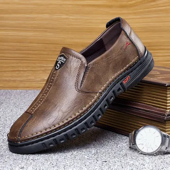 Os homens do Couro Genuíno Sapatos de Verão Respirável Escorregar no Business Casual Flats Sapatos para Homens Clássicos Mocassins de Condução Sapatos 2023